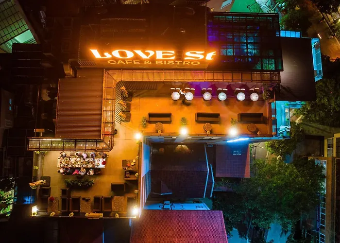 Love St - Hanoi Hotel